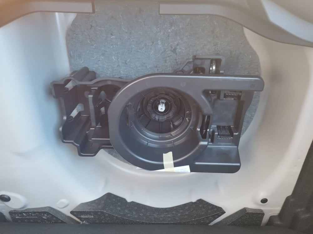 Jeep Avenger nuova a Arezzo (18)