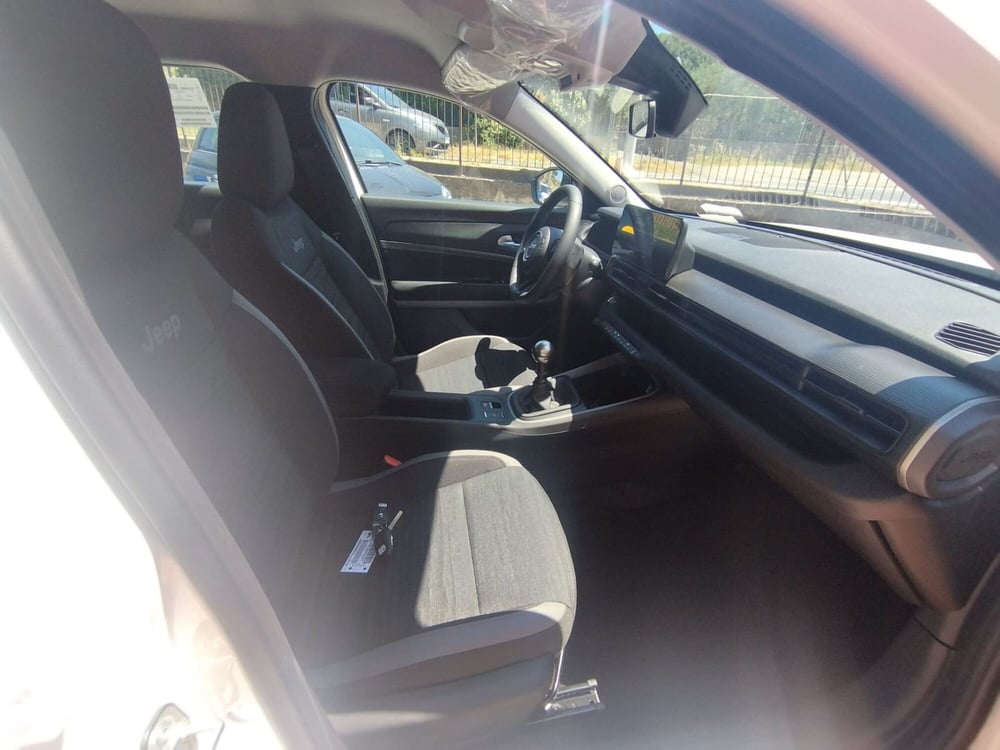 Jeep Avenger nuova a Arezzo (10)