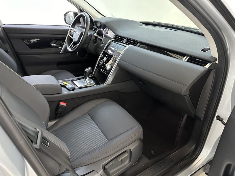 Land Rover Discovery Sport usata a Venezia (7)