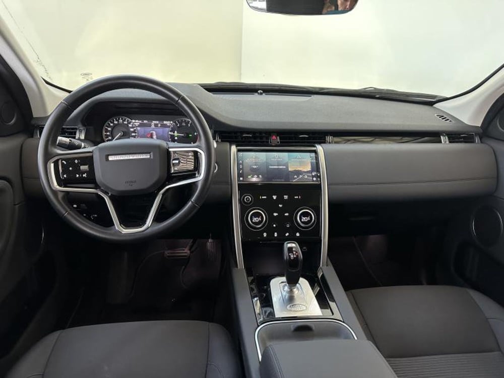 Land Rover Discovery Sport usata a Venezia (9)