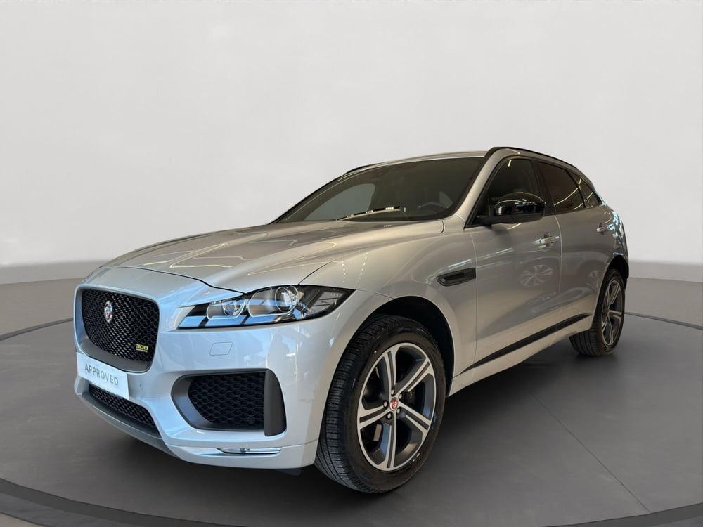 Jaguar F-Pace usata a Latina