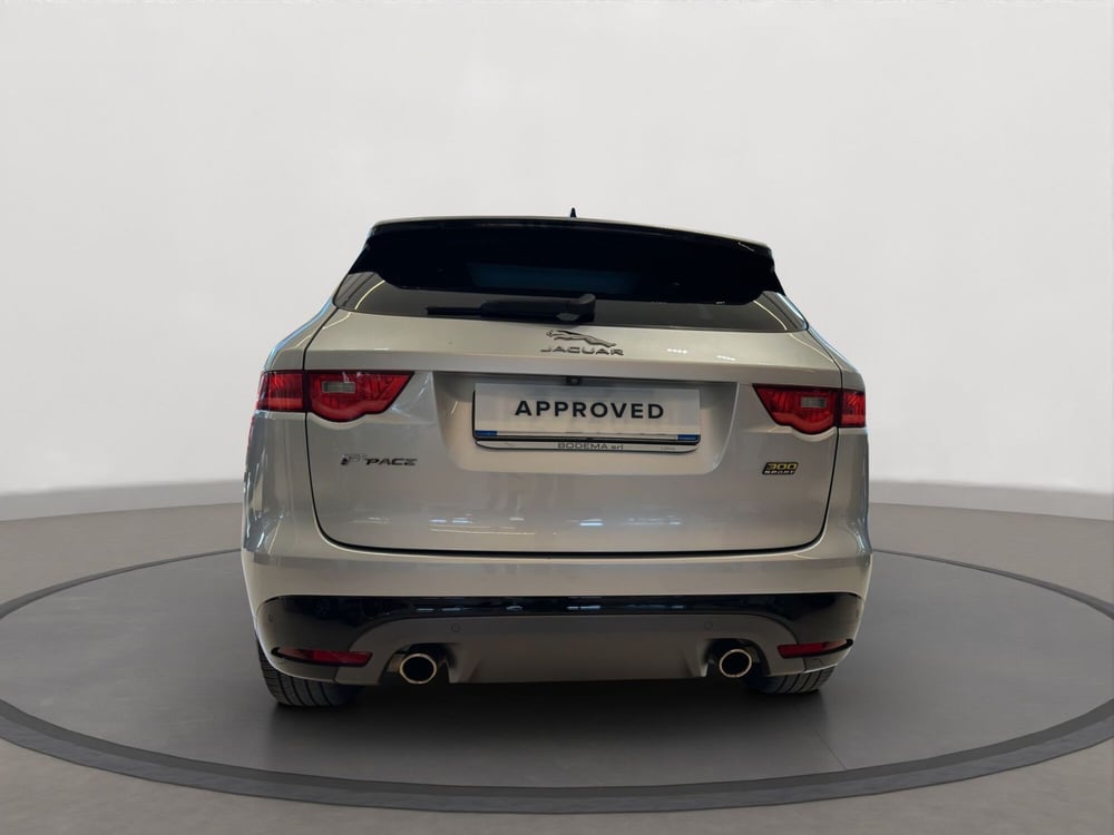 Jaguar F-Pace usata a Latina (7)