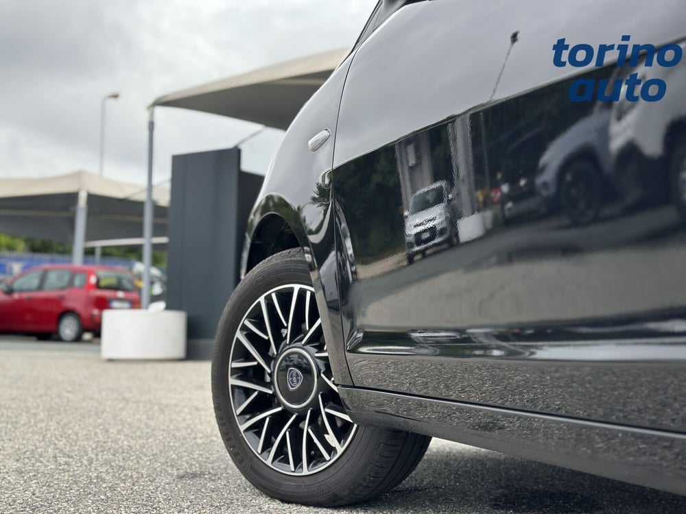 Lancia Ypsilon usata a Torino (10)
