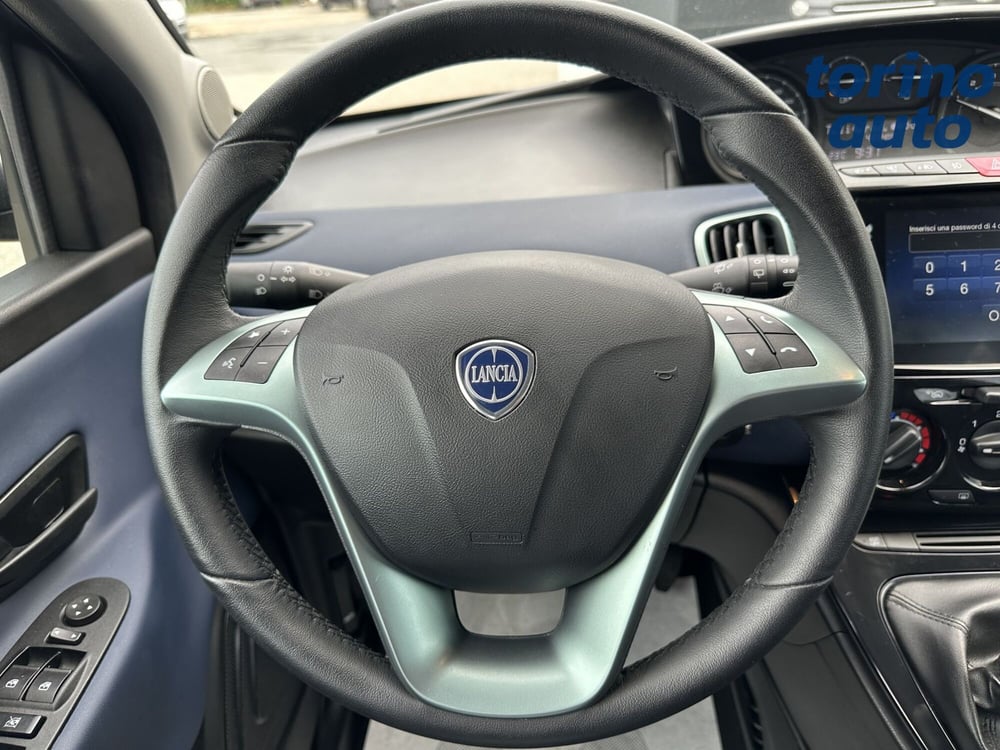 Lancia Ypsilon usata a Torino (17)