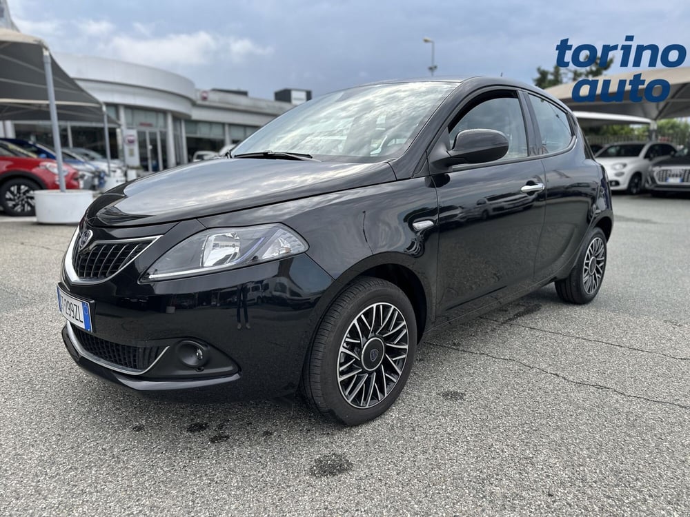 Lancia Ypsilon usata a Torino (3)