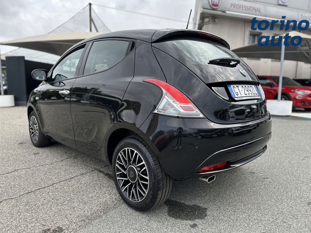 Lancia Ypsilon usata a Torino (5)