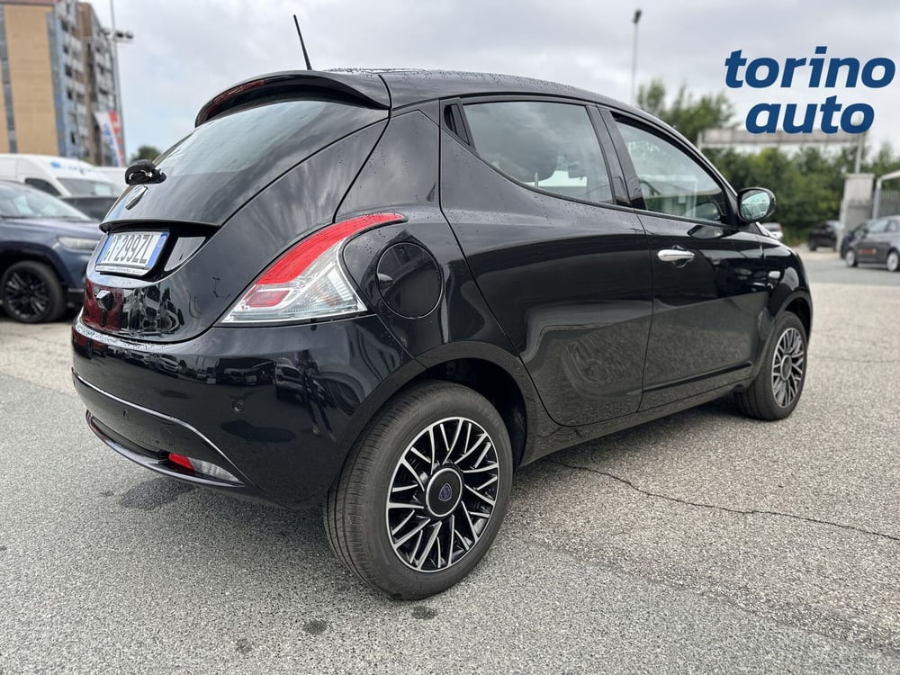 Lancia Ypsilon usata a Torino (7)