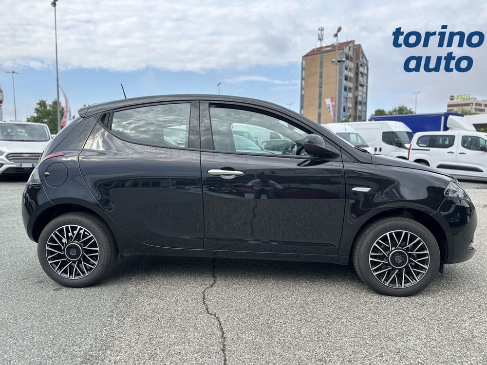 Lancia Ypsilon usata a Torino (8)