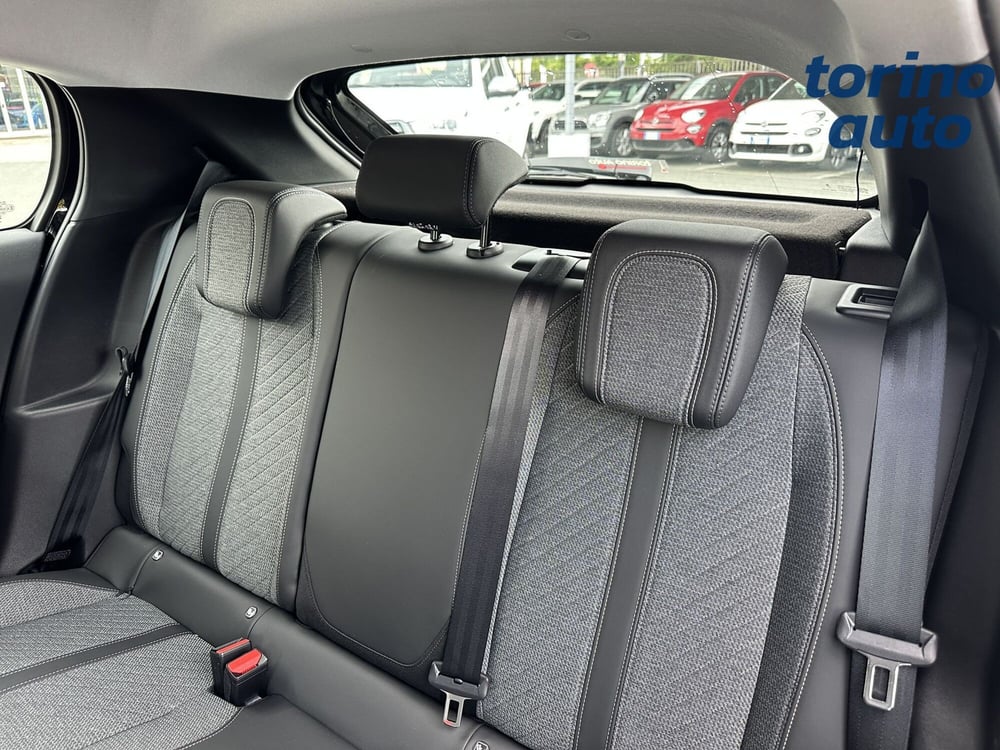 Peugeot 208 nuova a Torino (10)