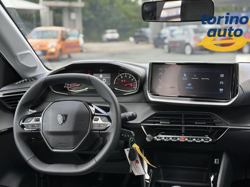 Peugeot 208 nuova a Torino (14)
