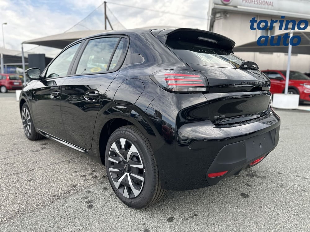 Peugeot 208 nuova a Torino (5)