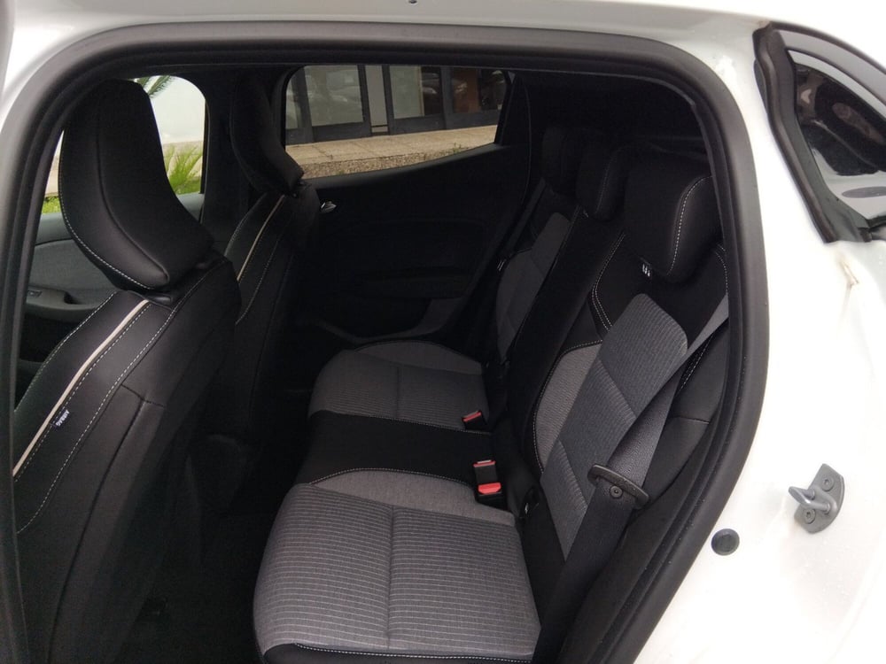 Renault Clio nuova a Latina (12)