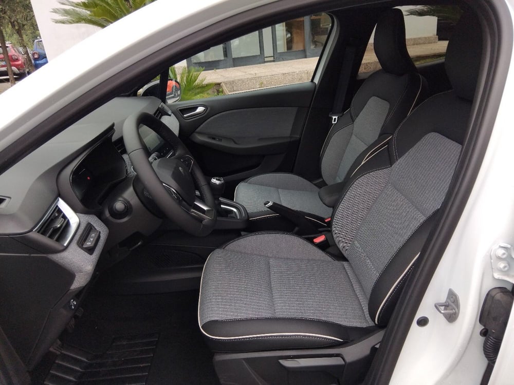 Renault Clio nuova a Latina (13)