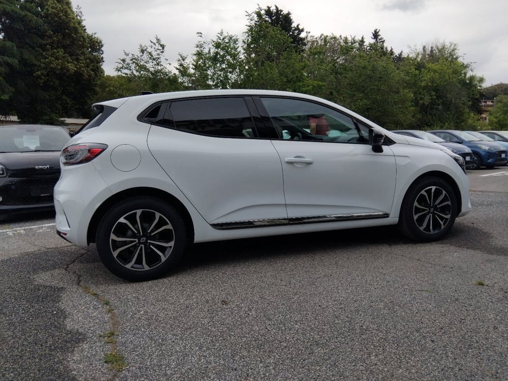 Renault Clio nuova a Latina (6)