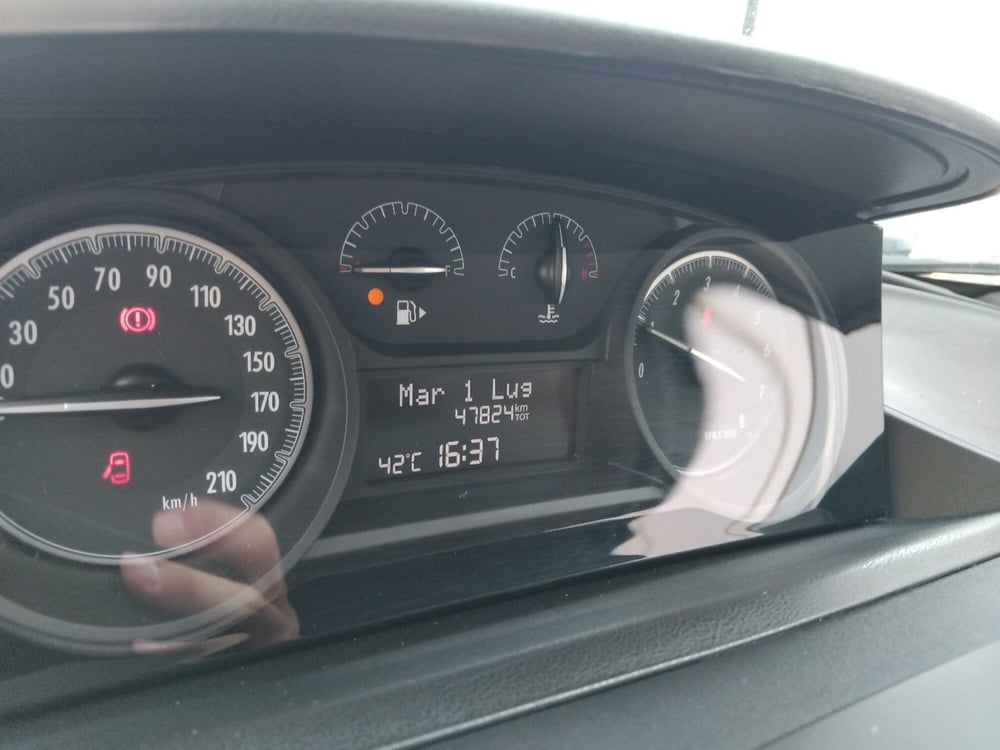 Lancia Ypsilon usata a Latina (15)