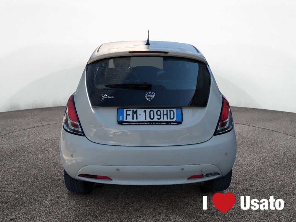 Lancia Ypsilon usata a Latina (5)
