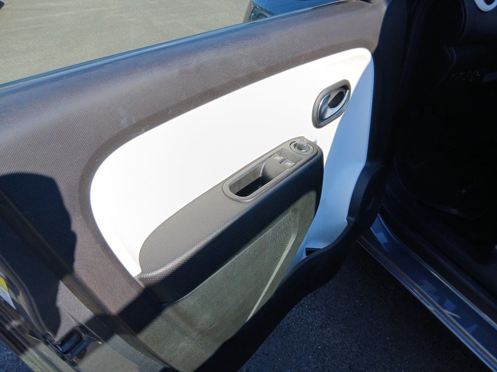 Renault Twingo usata a Latina (20)