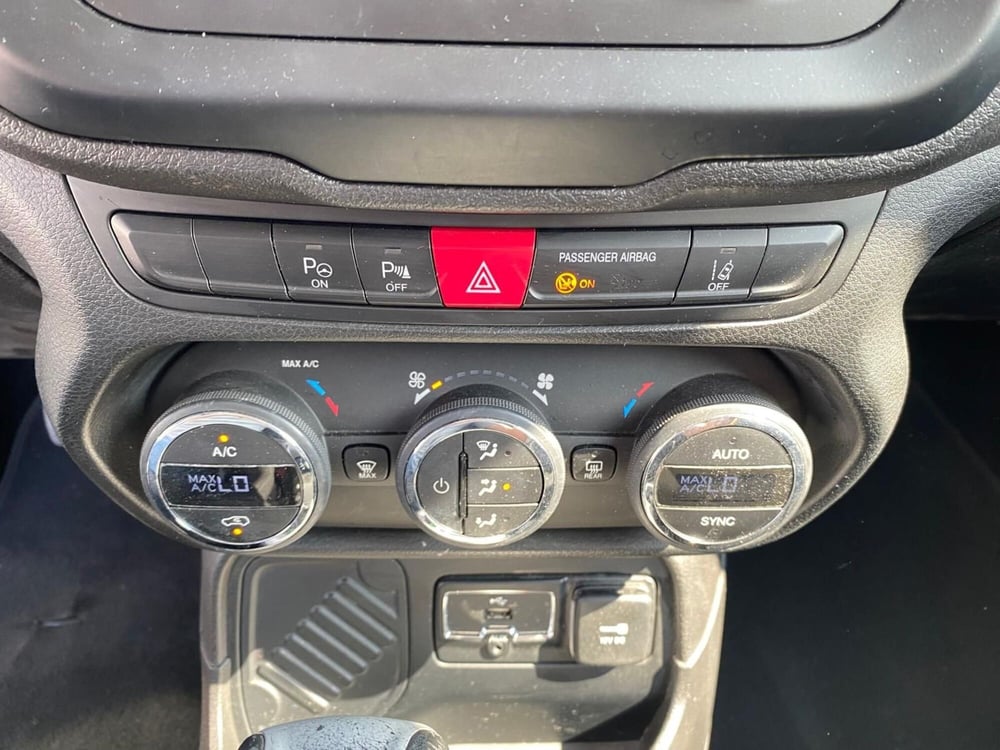 Jeep Renegade usata a Milano (13)