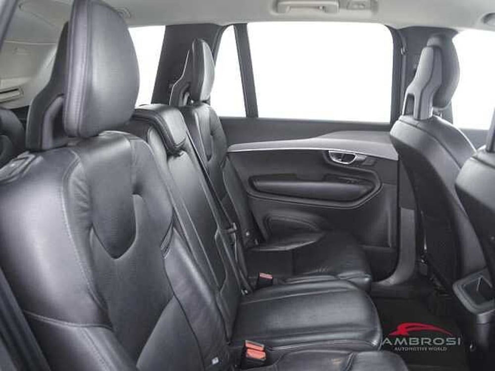 Volvo XC90 usata a Perugia (13)