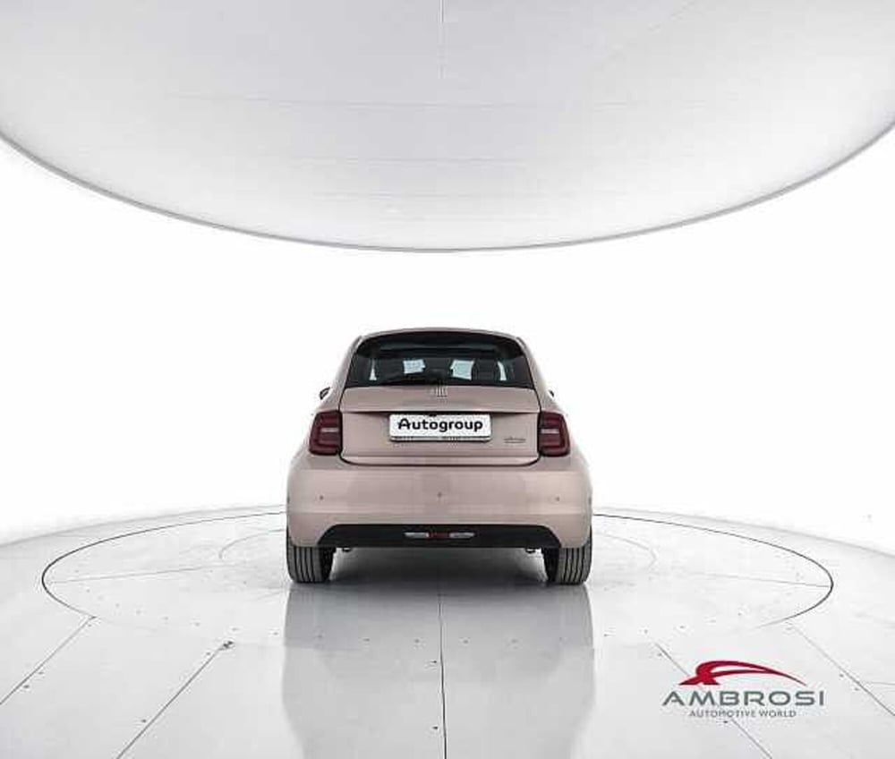 Fiat 500e usata a Perugia (6)