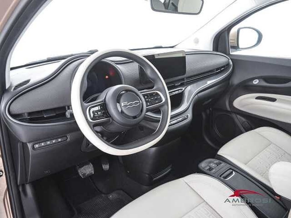 Fiat 500e usata a Perugia (8)