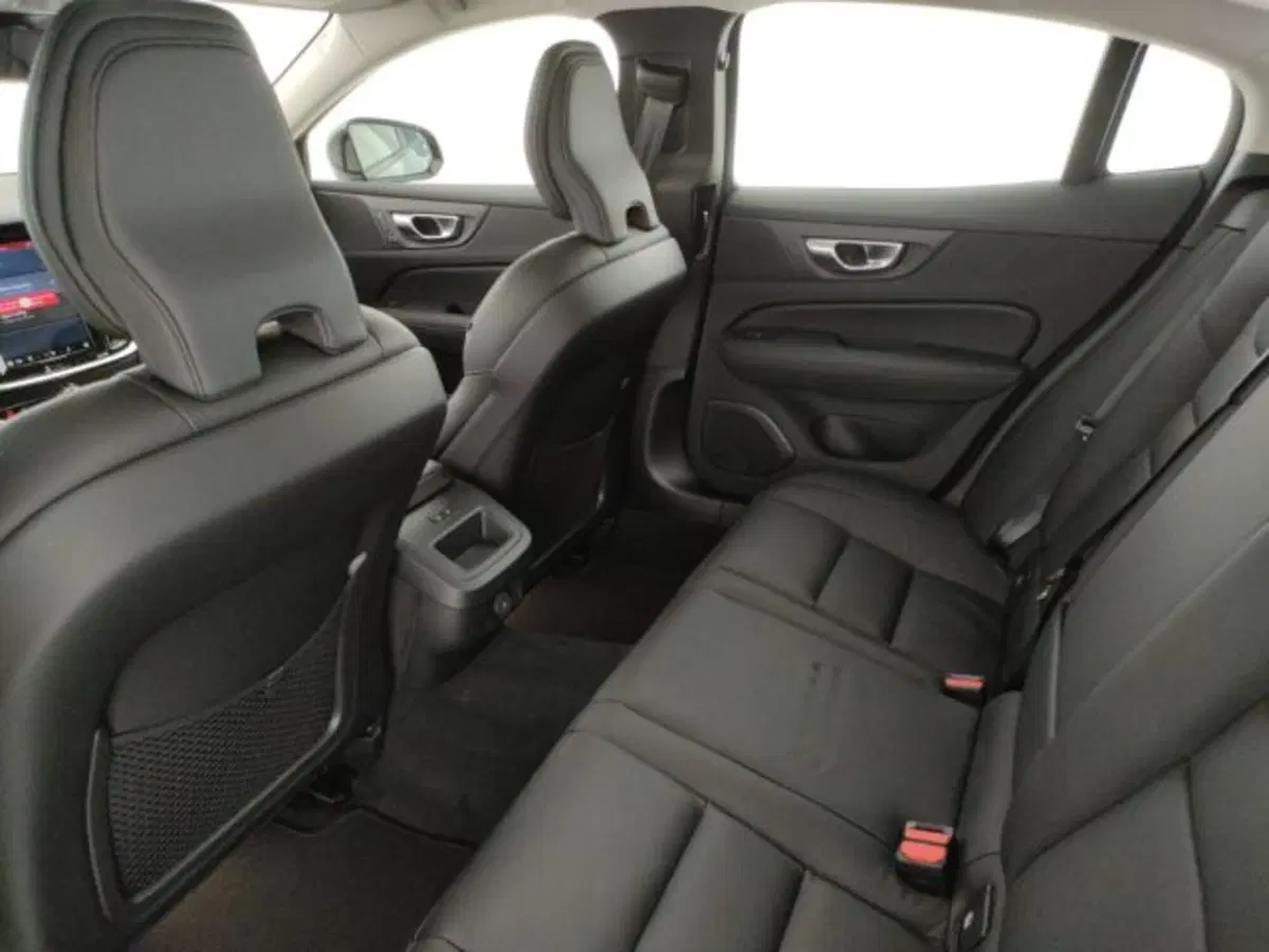 Volvo S60 nuova a Modena (10)