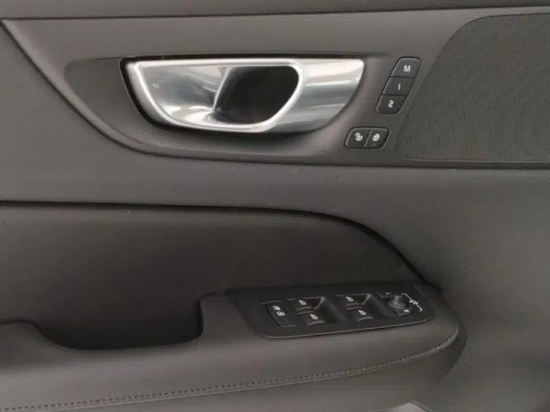 Volvo S60 nuova a Modena (19)