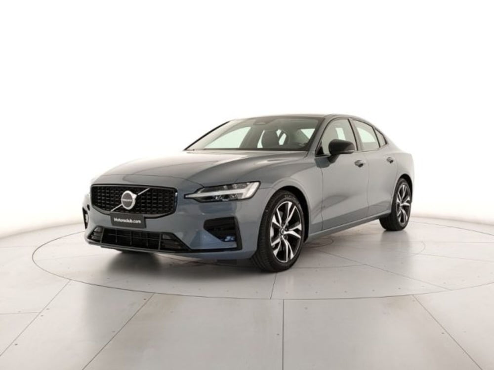 Volvo S60 nuova a Modena (2)