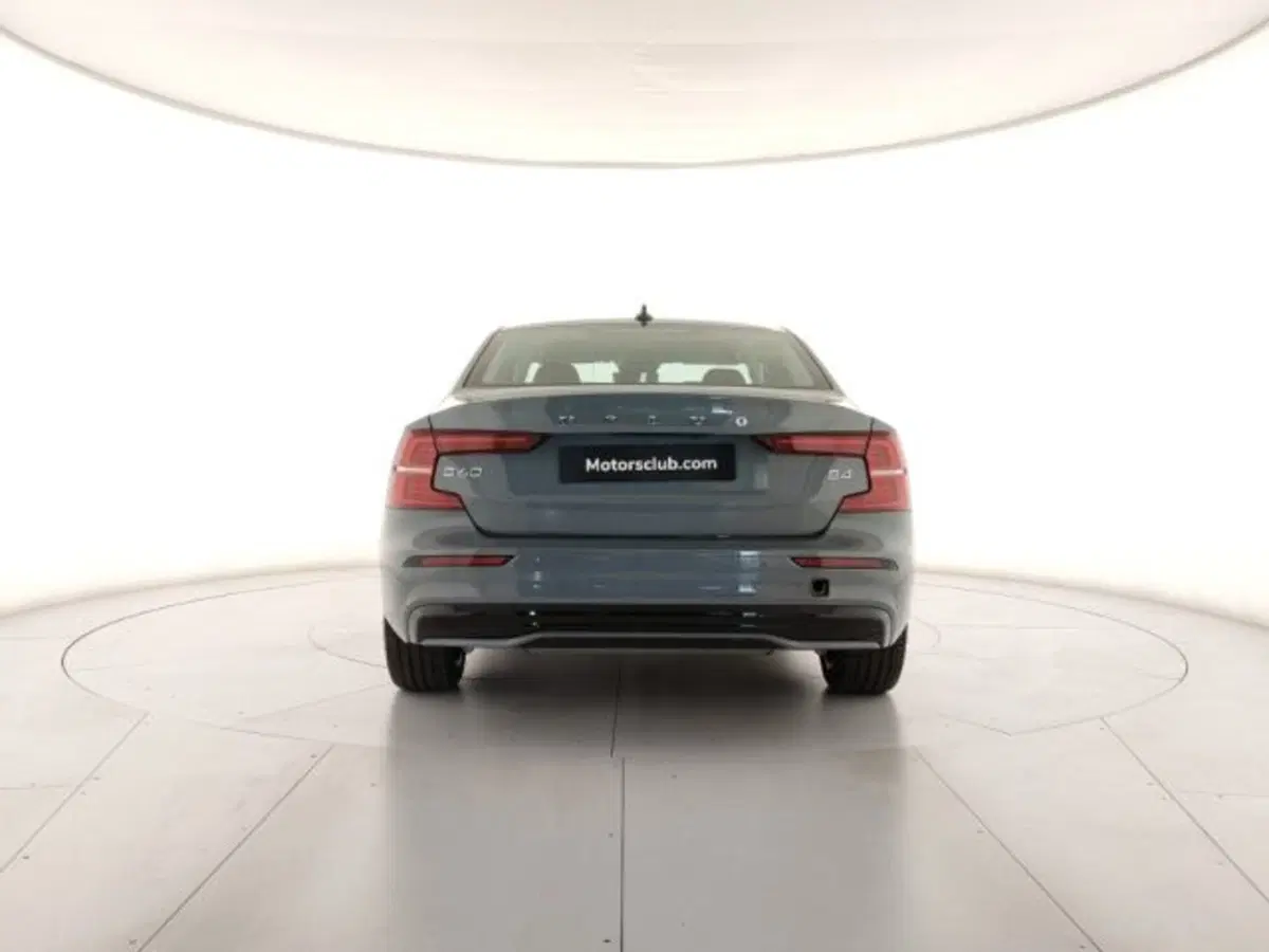 Volvo S60 nuova a Modena (4)