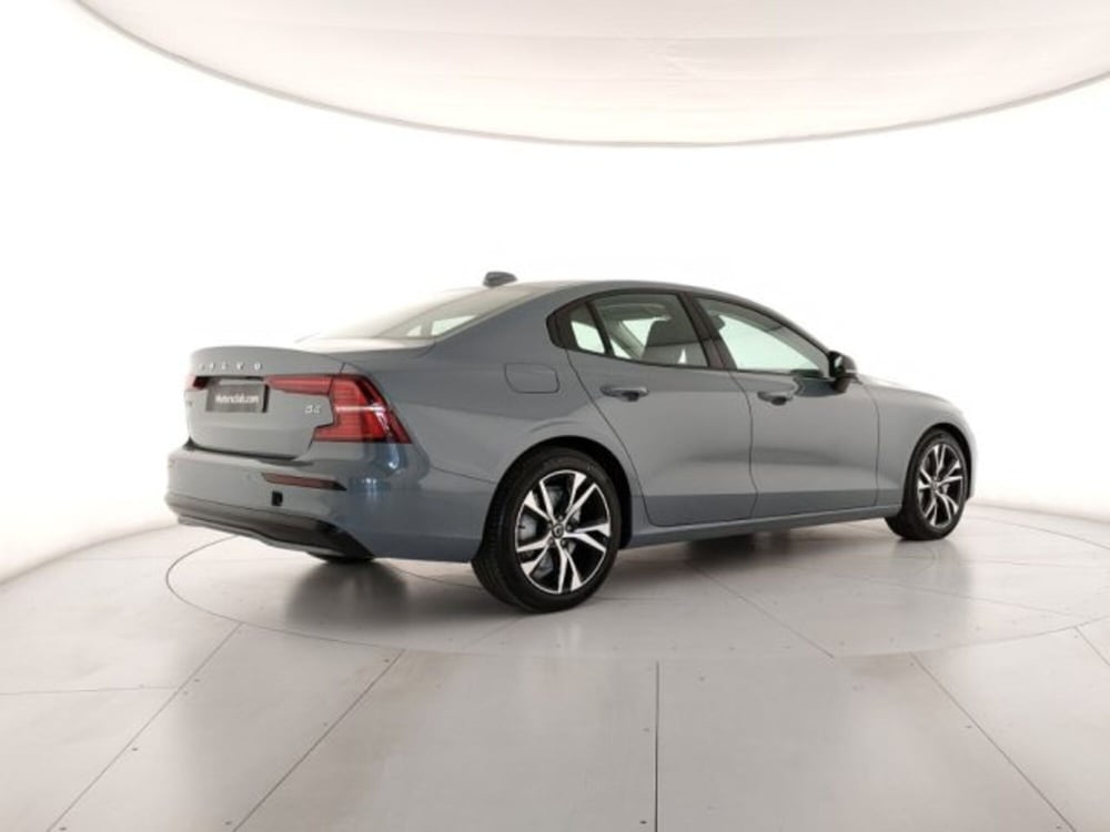 Volvo S60 nuova a Modena (5)