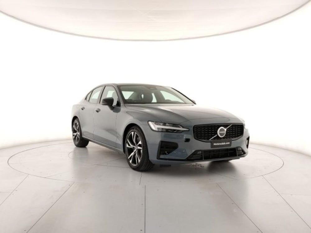 Volvo S60 nuova a Modena (6)