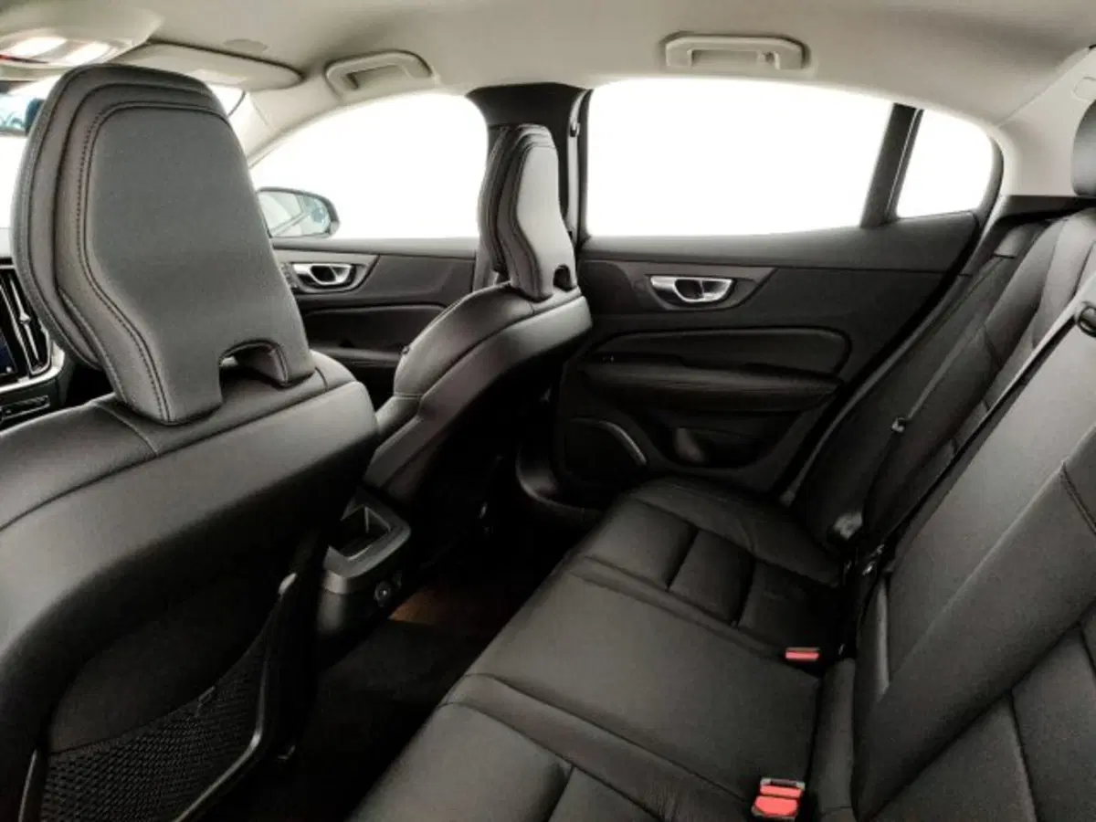 Volvo S60 nuova a Modena (10)