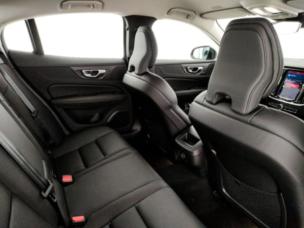 Volvo S60 nuova a Modena (13)