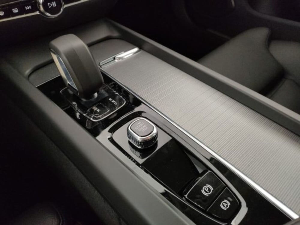Volvo S60 nuova a Modena (18)