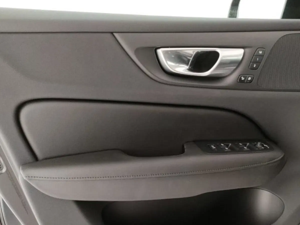 Volvo S60 nuova a Modena (19)
