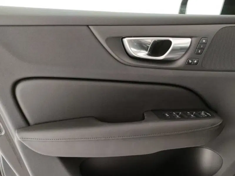 Volvo S60 nuova a Modena (19)