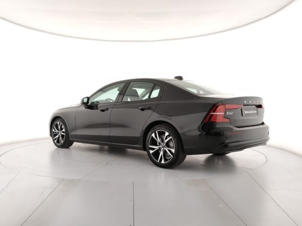 Volvo S60 nuova a Modena (3)