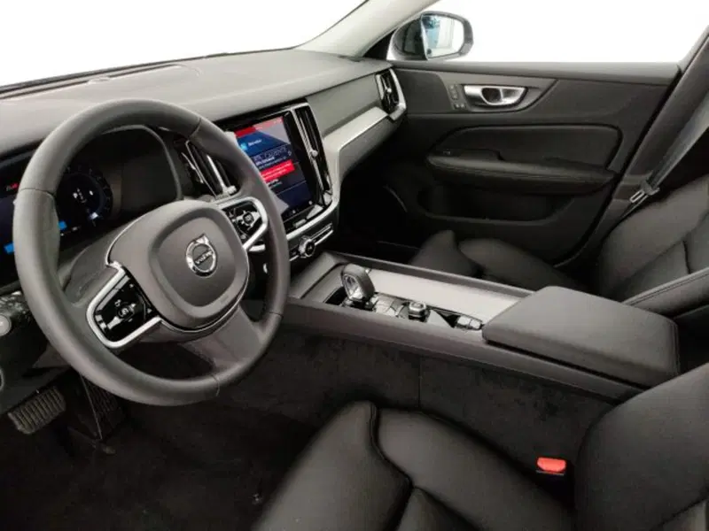 Volvo S60 nuova a Modena (9)