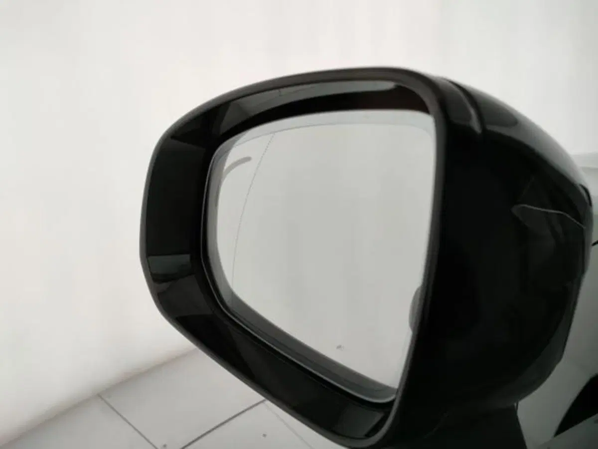 Volvo XC90 nuova a Modena (14)