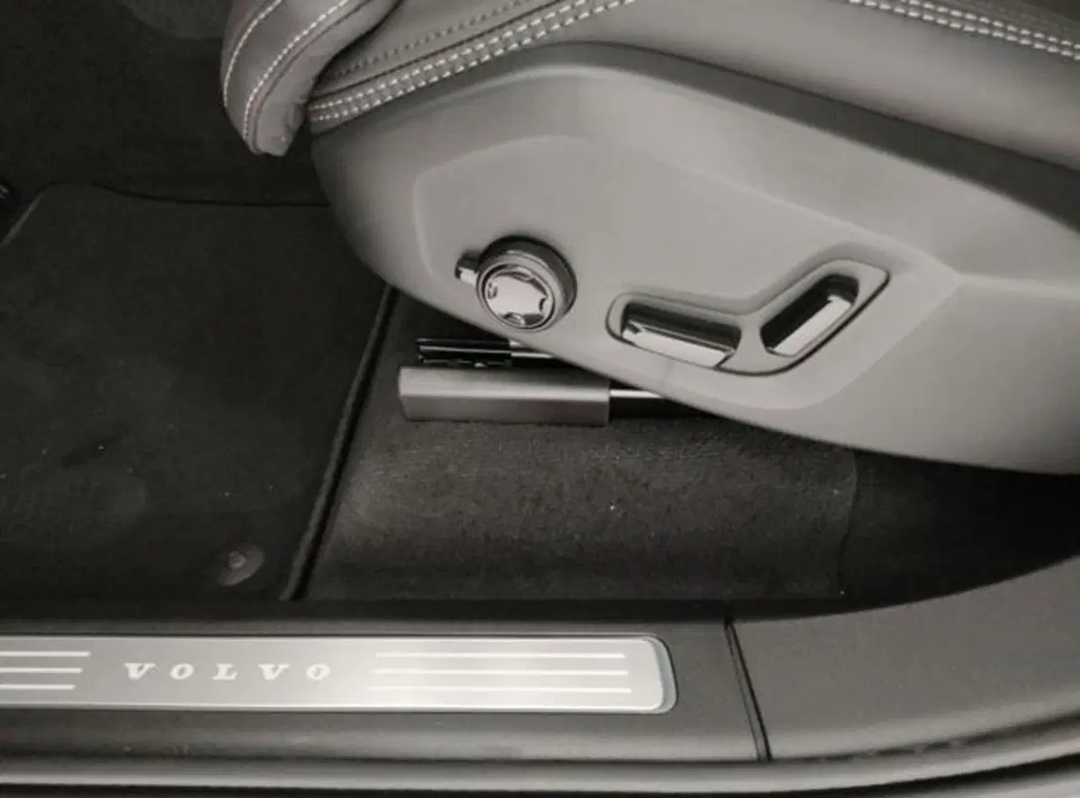 Volvo XC90 nuova a Modena (18)