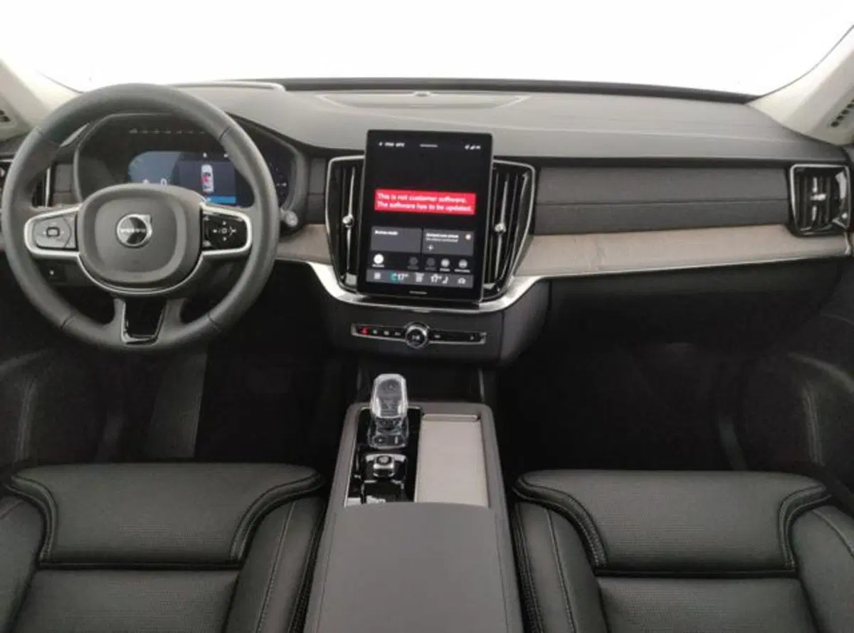Volvo XC90 nuova a Modena (20)