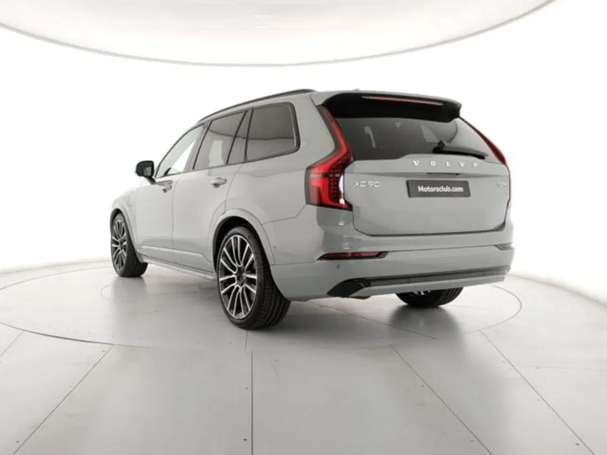 Volvo XC90 nuova a Modena (3)