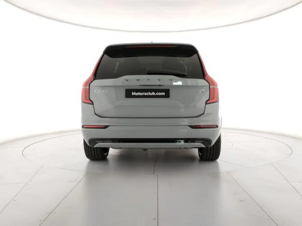 Volvo XC90 nuova a Modena (4)
