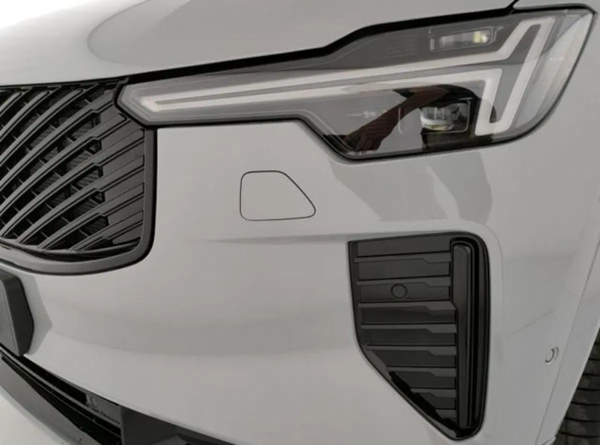 Volvo XC90 nuova a Modena (9)