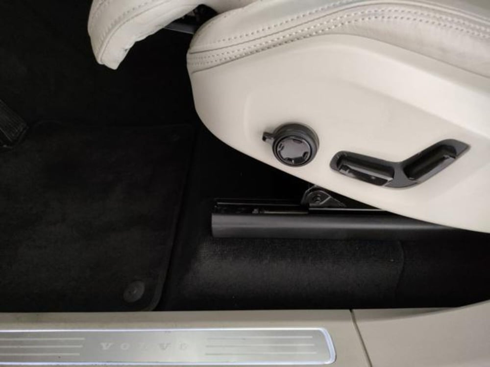 Volvo XC90 usata a Modena (16)