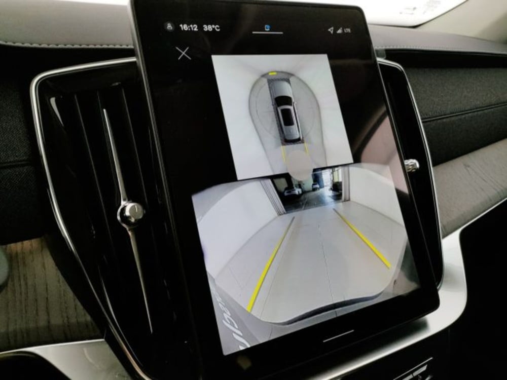 Volvo XC90 nuova a Modena (13)