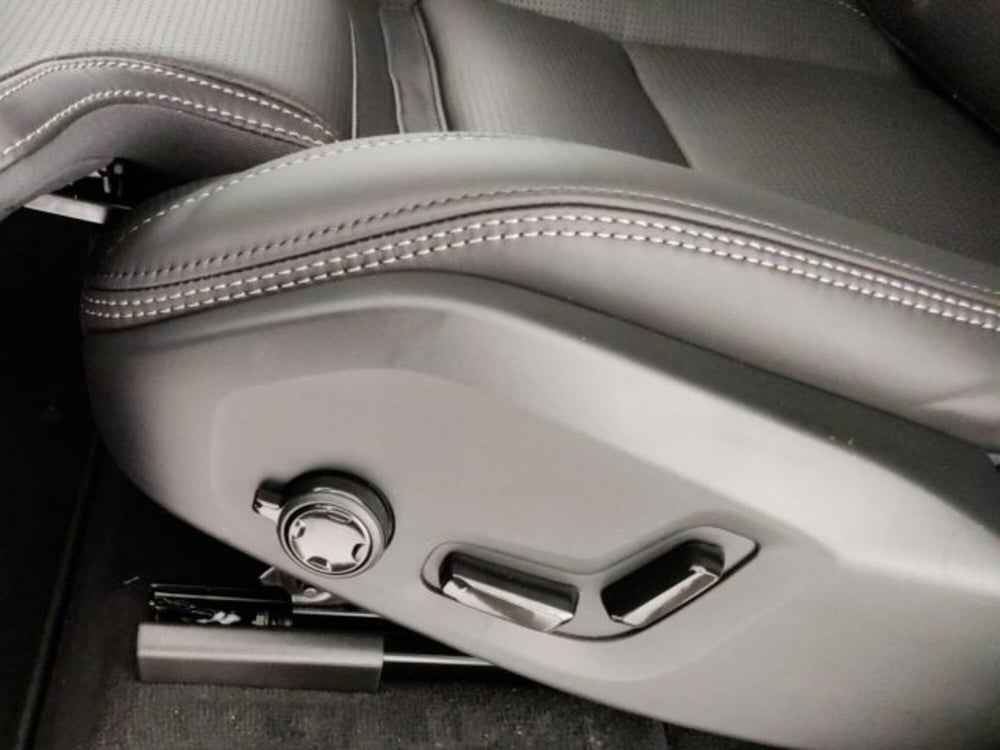 Volvo XC90 nuova a Modena (19)