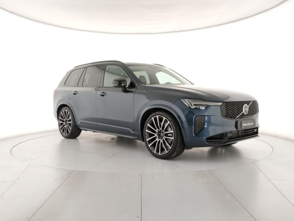 Volvo XC90 nuova a Modena (6)