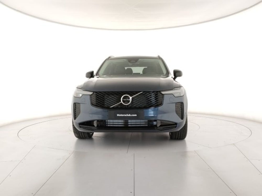 Volvo XC90 nuova a Modena (7)