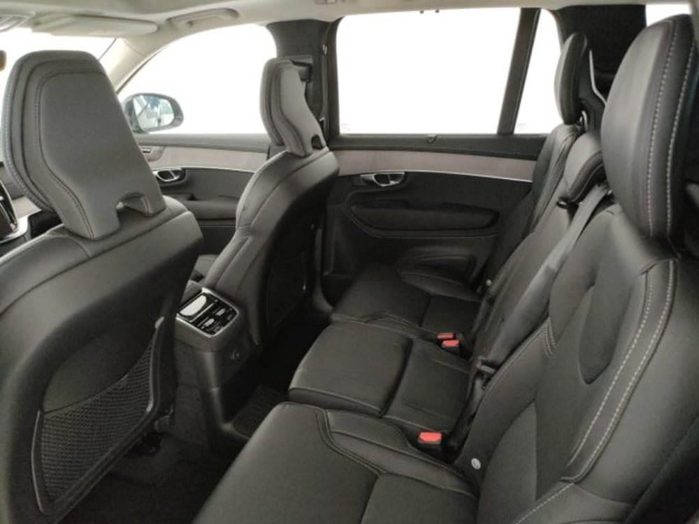 Volvo XC90 nuova a Modena (9)